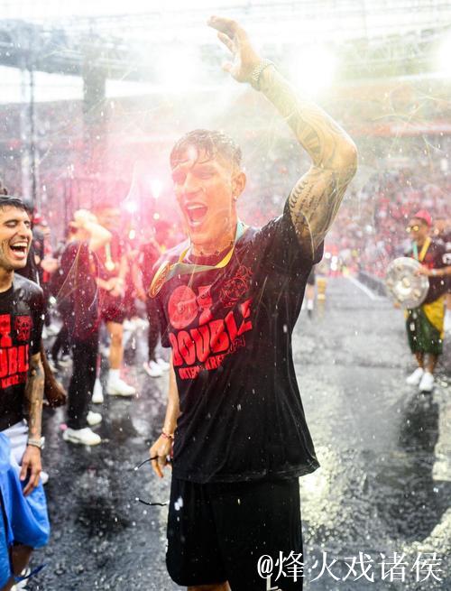 因卡皮耶献上巅峰精彩瞬间,这些是他最出色的表现片段 因卡皮耶献上巅峰精彩瞬间,这些是他最出色的表现片段